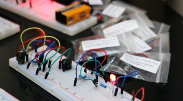 Detector de lumina cu divizor rezistiv - Ce este o fotorezistenta?