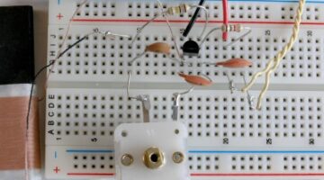 Capacitive voltage divider - Learning the basics in electronics