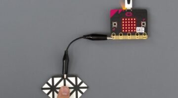 Touch sensor with LM555 - How do we build a touch sensor?