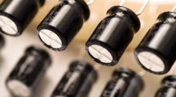 Types of Capacitors and Dielectrics - What is a Dielectric?