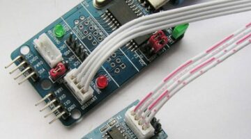 Serial communication interfaces to microcontrollers