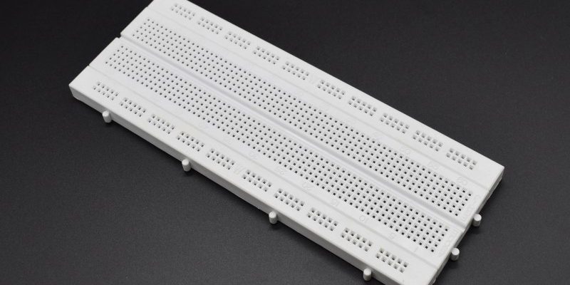 Ce este un breadboard?