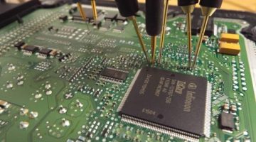 The power supply of an ECU